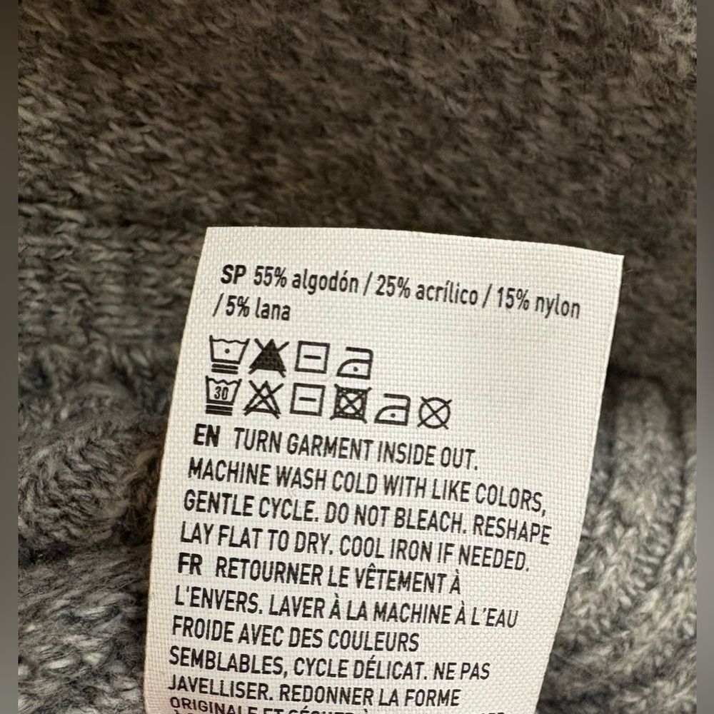 American Eagle Gray S Fair Isle Sweater - Picture 7 of 8